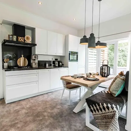 Holiday home Sl Deluxe Wellness 4 Personen *